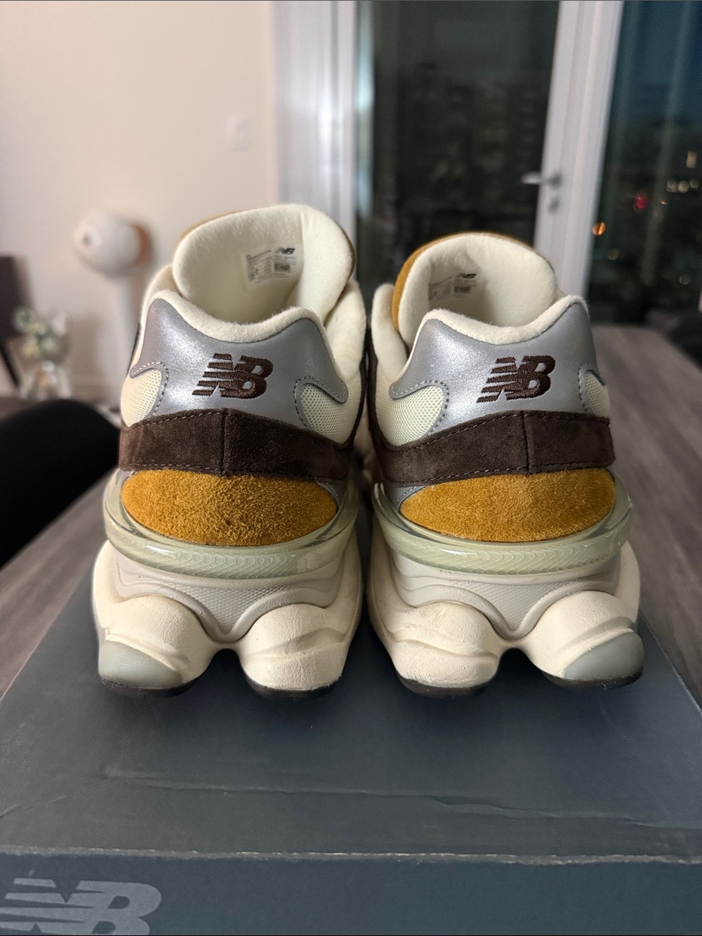 New Balance 9060 Sneakers - Picture 3 of 6